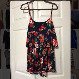 Flower print jumper never worn